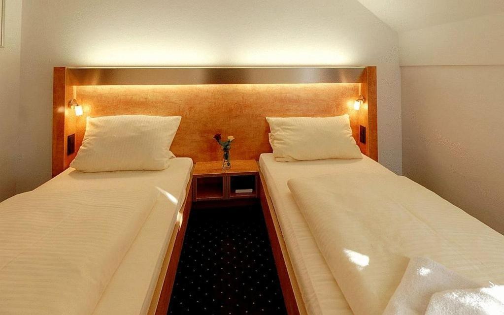 Hotel Gasthof Gross بيرجكيرتشين المظهر الخارجي الصورة